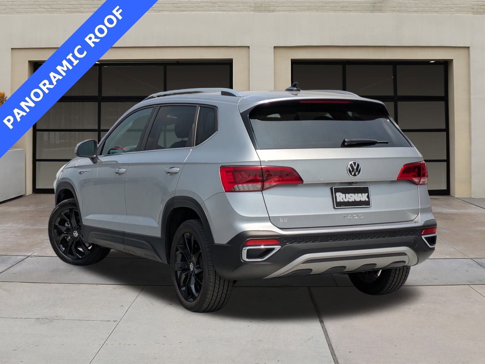 Used 2024 Volkswagen Taos SE with VIN 3VVEX7B21RM091414 for sale in Pasadena, CA
