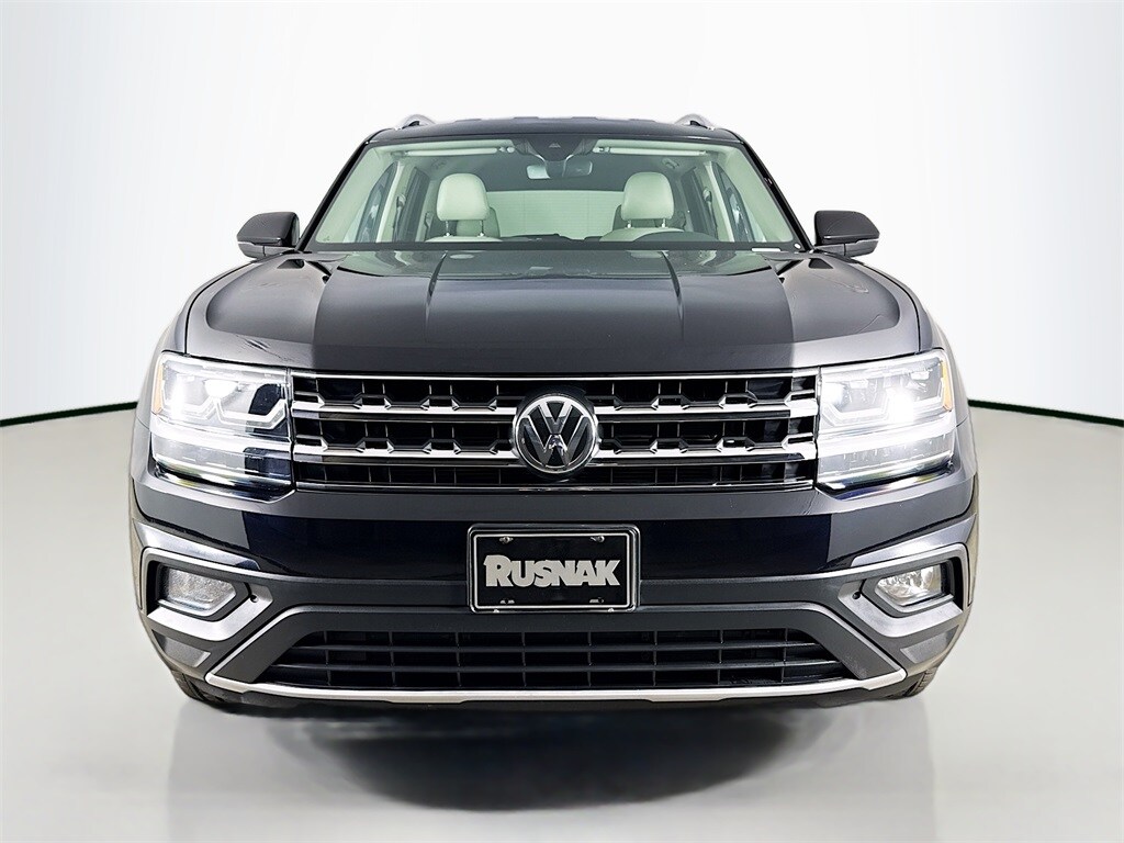 2019 Volkswagen Atlas SE photo 2
