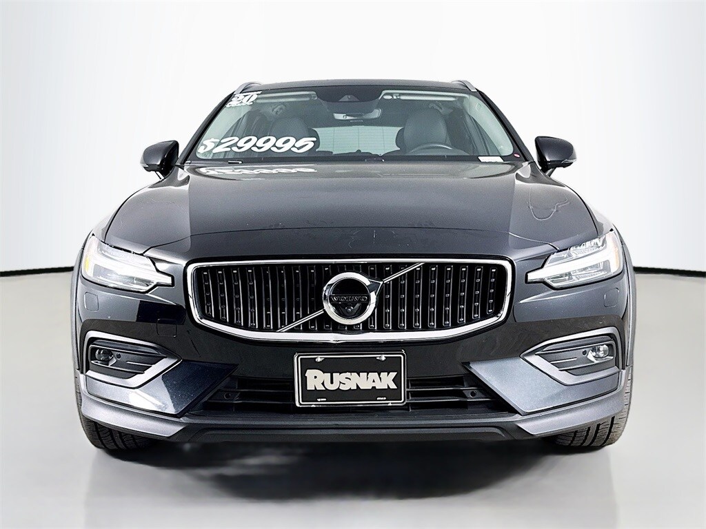 2020 Volvo V60 Cross Country T5 photo 2