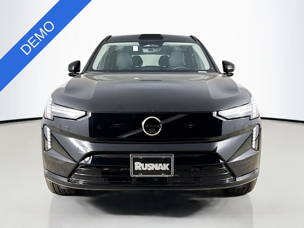 Used 2025 Volvo EX90 Ultra with VIN 7JDE23VL2SG019980 for sale in Thousand Oaks, CA