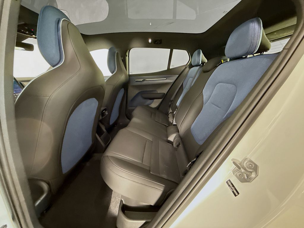 2026 Volvo EX30 Ultra - Photo 24