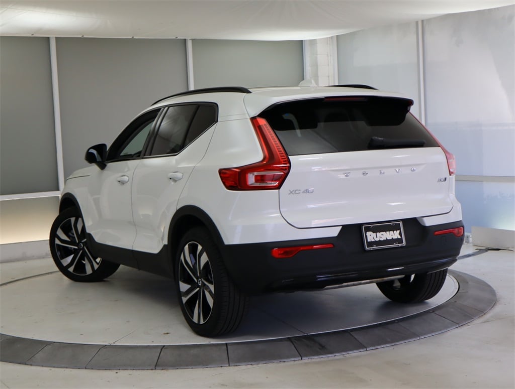 Used 2024 Volvo XC40 Plus with VIN YV4L12UL5R2218718 for sale in Thousand Oaks, CA