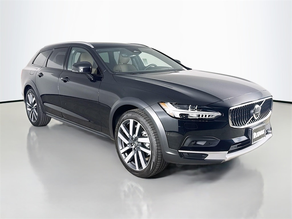 2025 Volvo V90 Cross Country