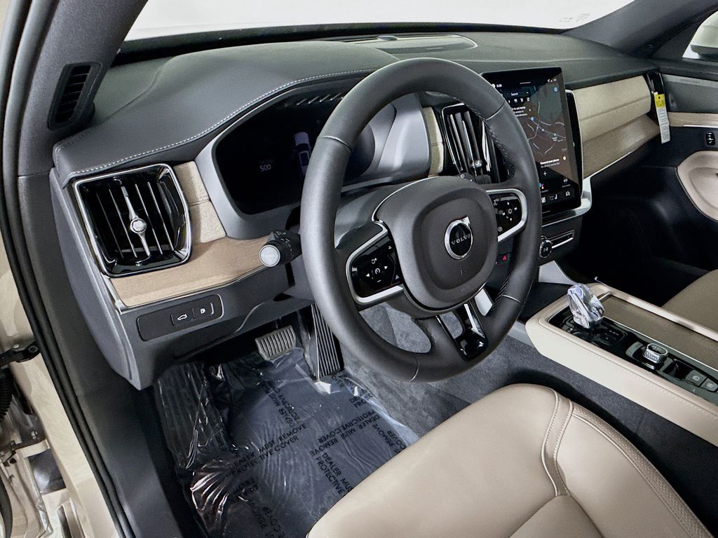 2026 Volvo XC90 Plus - Photo 9