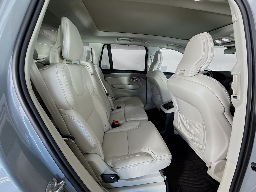 2026 Volvo XC90 Ultra - Photo 30