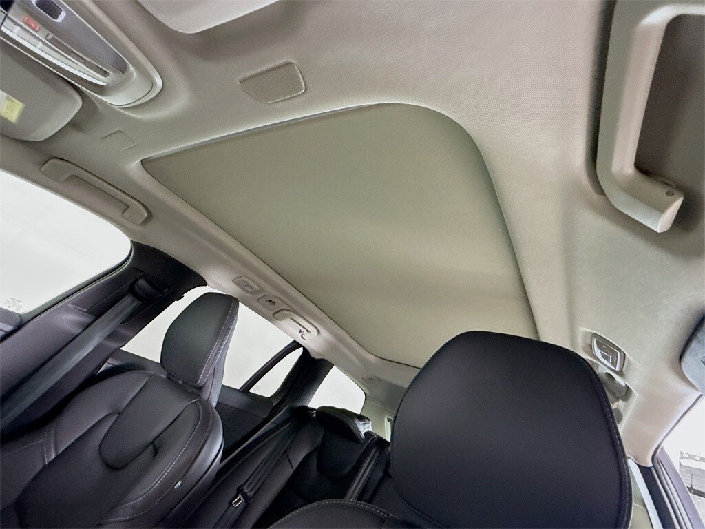 2026 Volvo V60 Cross Country Ultra - Photo 23