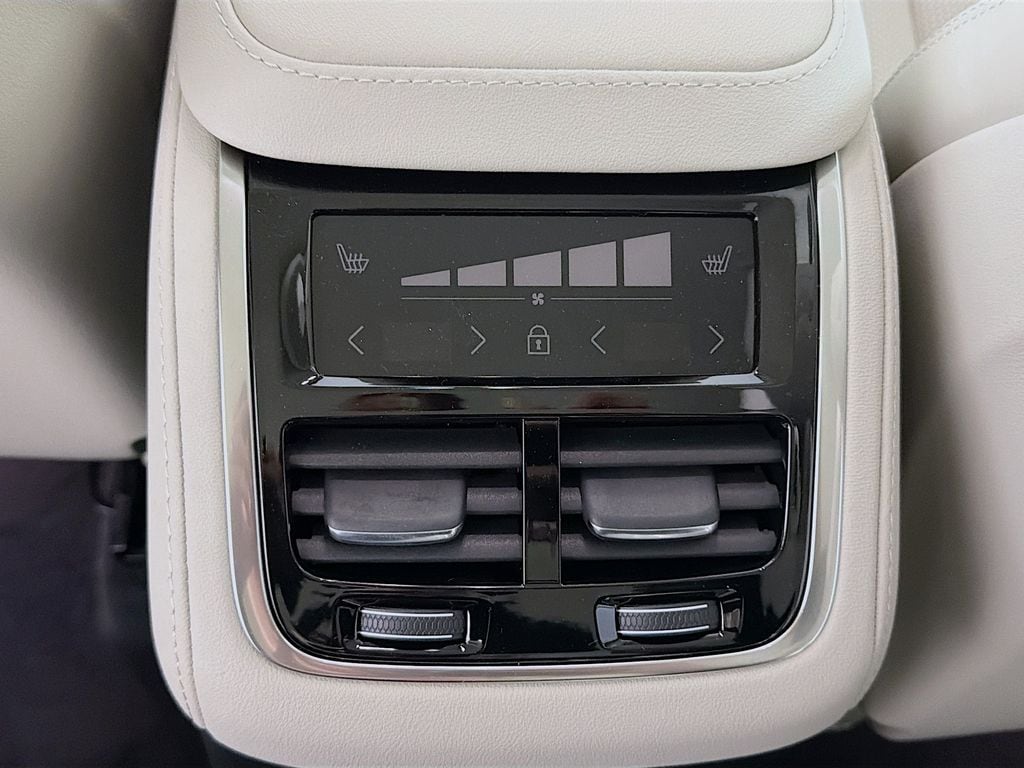 2026 Volvo XC90 Ultra - Photo 27