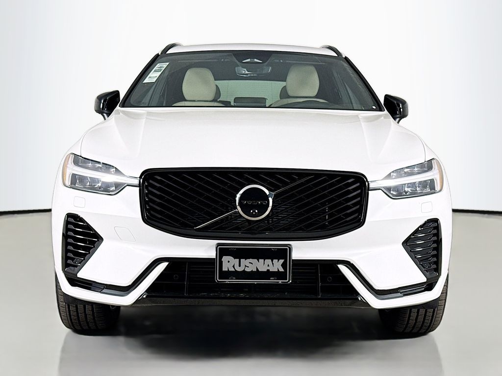 New 2026 Volvo XC60 plug-in hybrid T8 Plus SUV