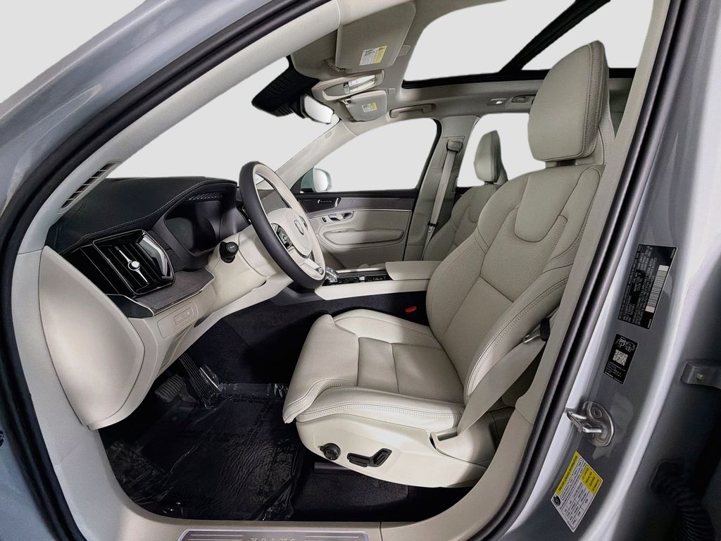 2026 Volvo XC90 Ultra - Photo 22