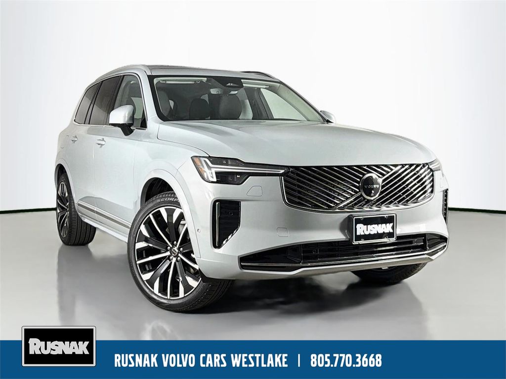2026 Volvo XC90 B5 Plus Bright 4WD's photo