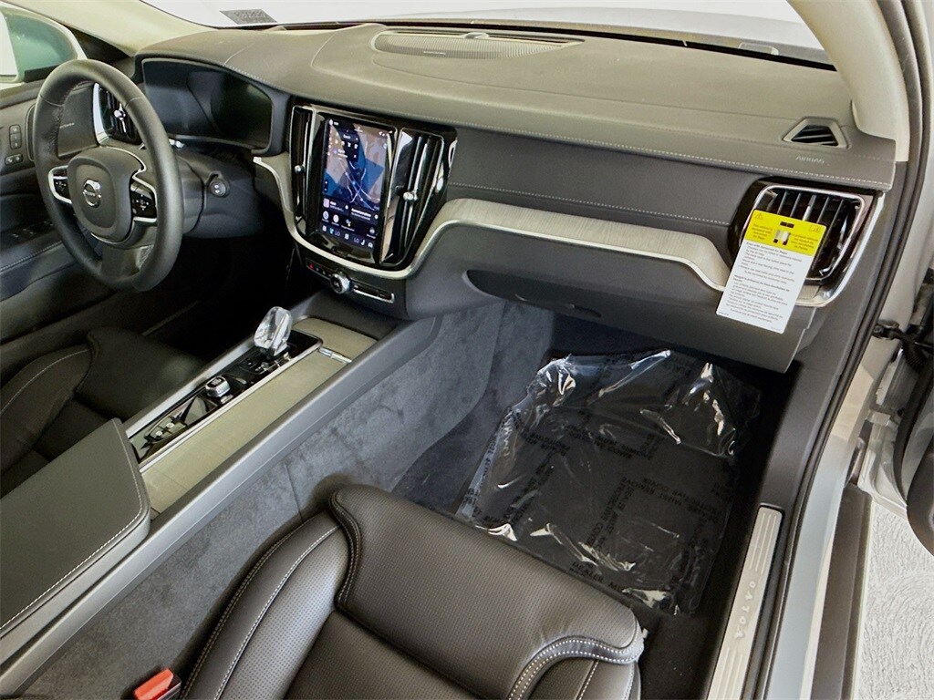 2026 Volvo V60 Cross Country Ultra - Photo 31