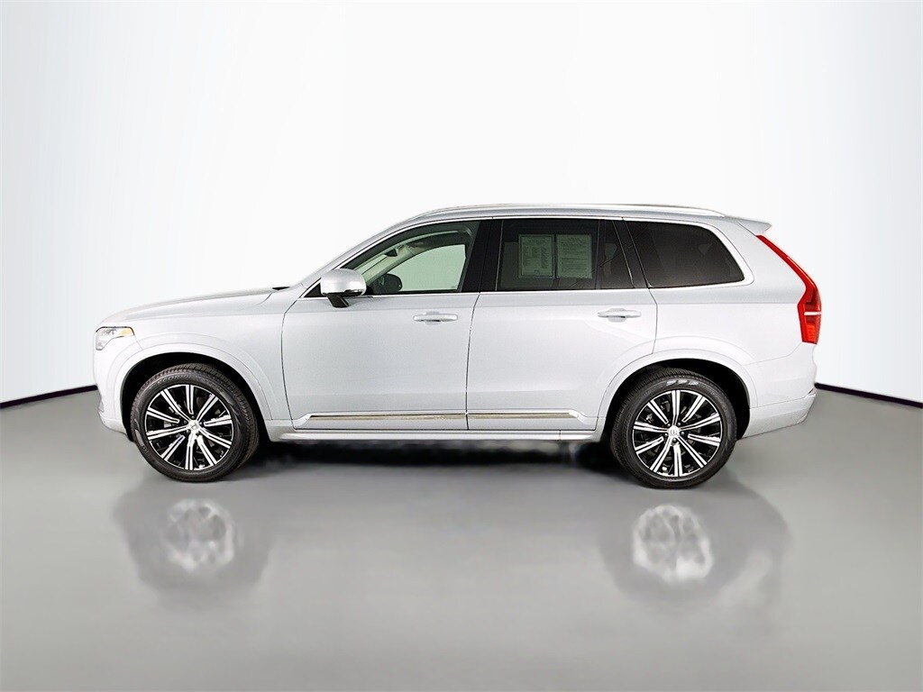 2024 Volvo XC90 B5 Core photo 2