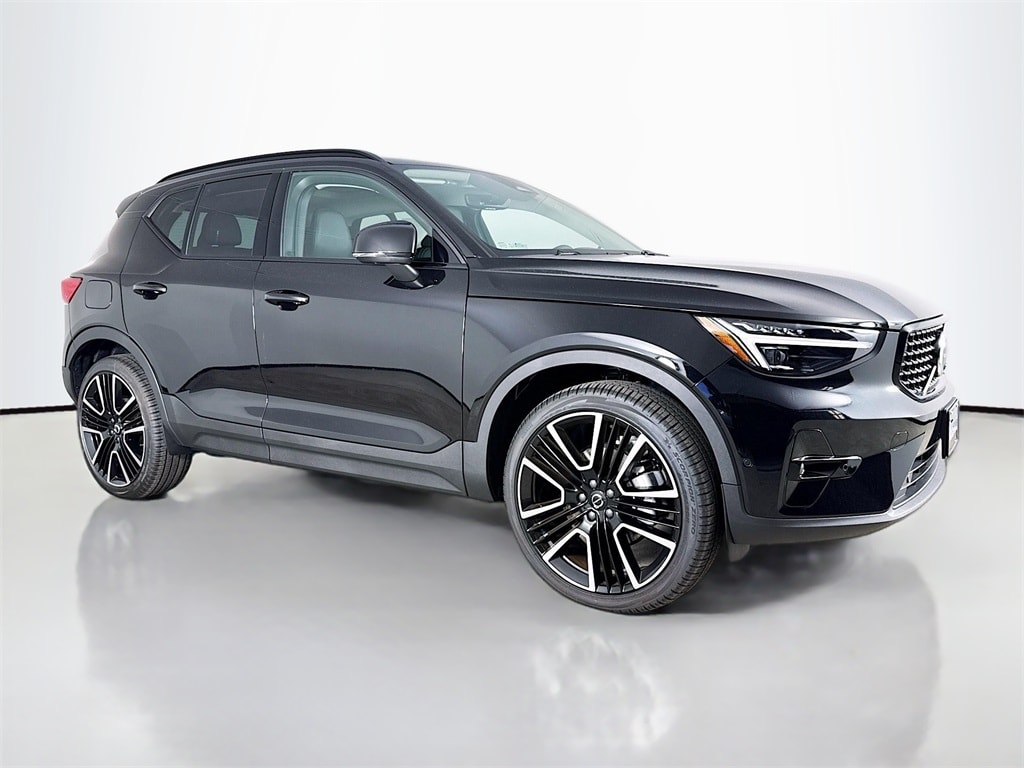 2026 Volvo XC40 Ultra's photo