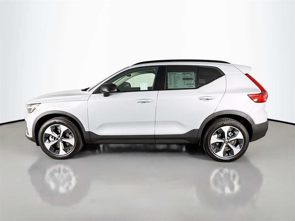 New 2026 Volvo XC40 B5 Plus SUV
