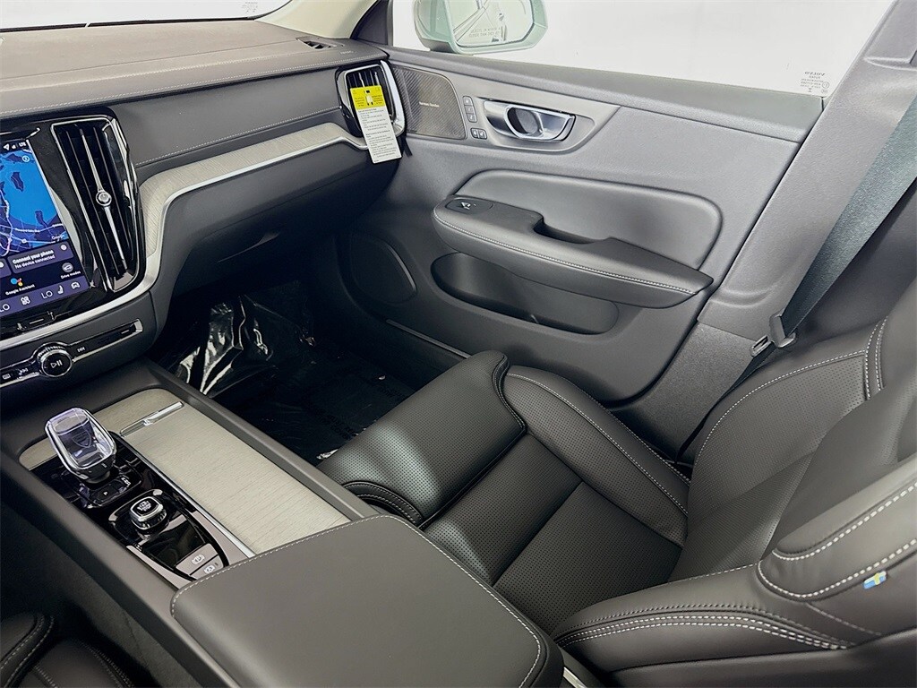 2026 Volvo V60 Cross Country Ultra - Photo 25