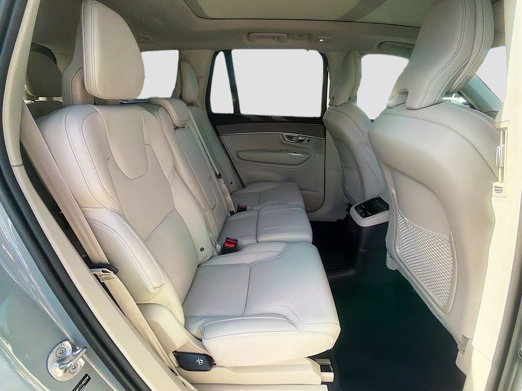 2026 Volvo XC90 Ultra - Photo 29