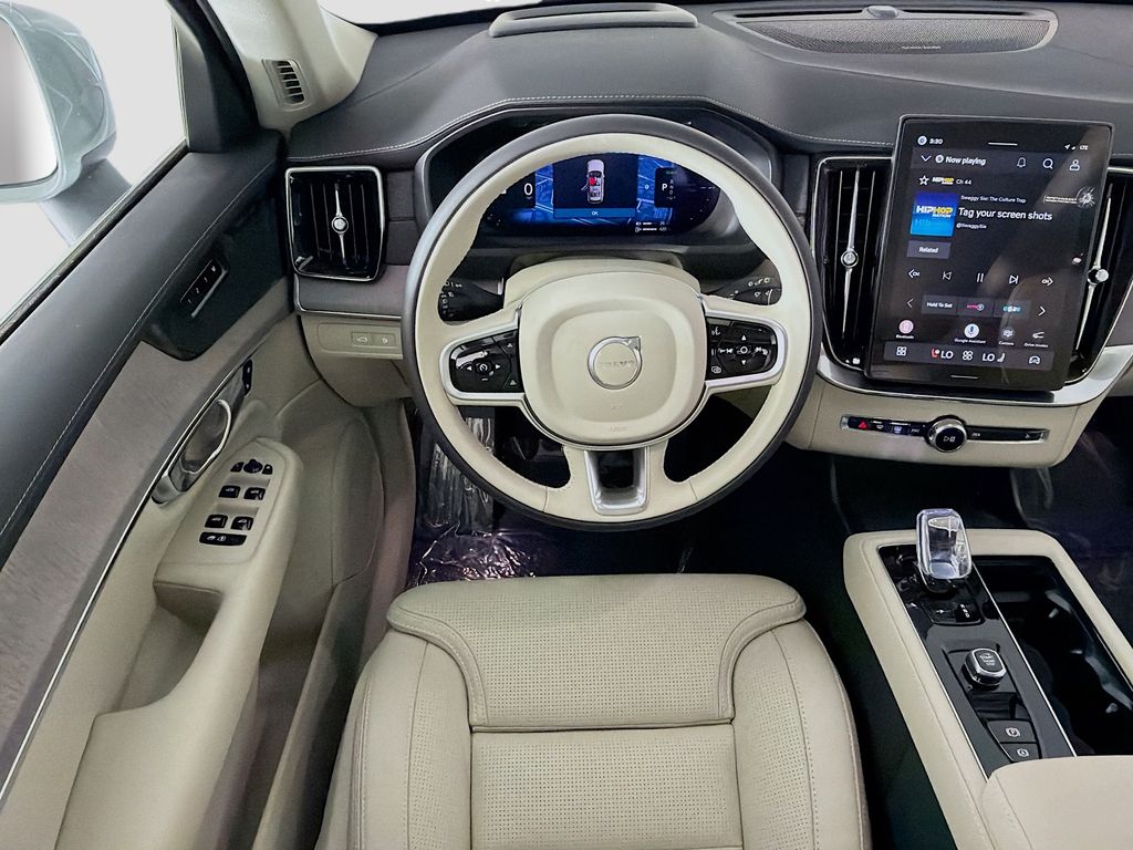 2026 Volvo XC90 Ultra - Photo 24