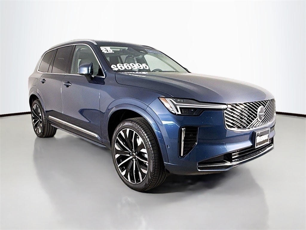 2025 Volvo XC90 Ultra's photo