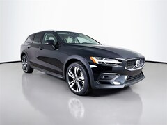 2026 Volvo V60 Cross Country B5 Plus AWD Wagon