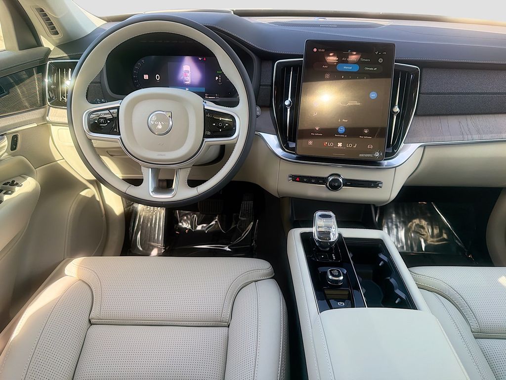 2026 Volvo XC90 Ultra - Photo 23