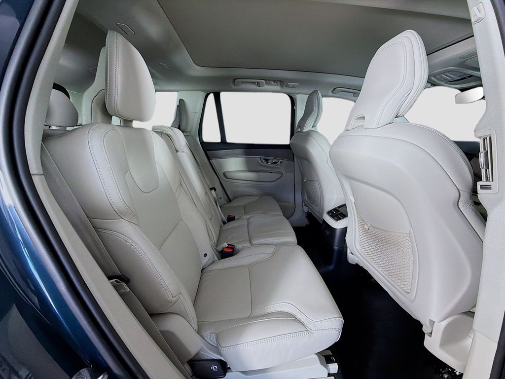 2026 Volvo XC90 Ultra - Photo 30