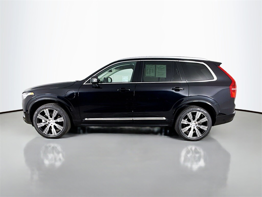 2024 Volvo XC90 Recharge T8 Plus photo 3
