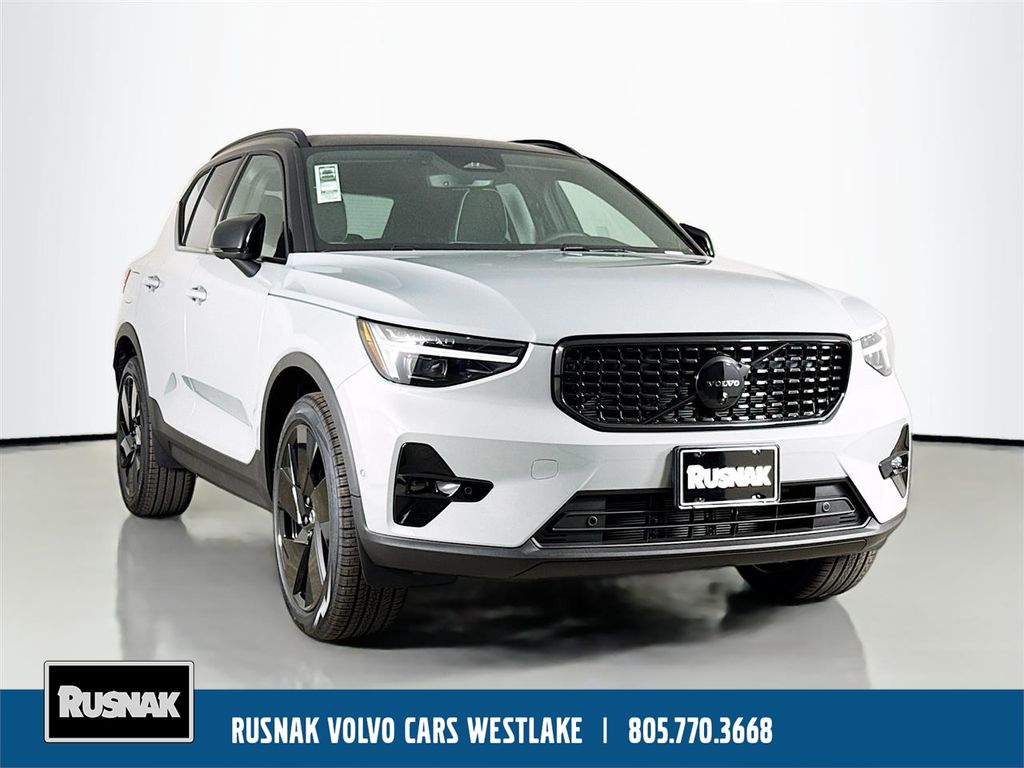 2026 Volvo XC40 B5 Ultra Ultra Black Edition AWD's photo