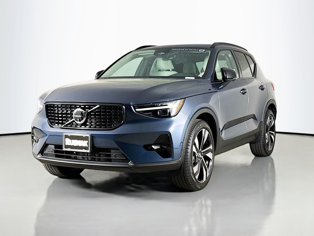 Certified 2026 Volvo XC40 B5 Ultra SUV
