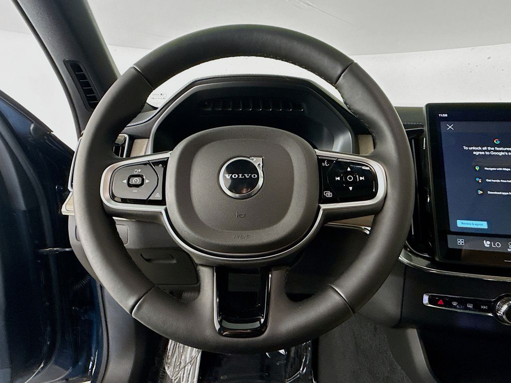 2026 Volvo XC90 Plus - Photo 11
