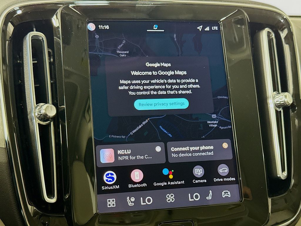 2026 Volvo XC40 Plus - Photo 13