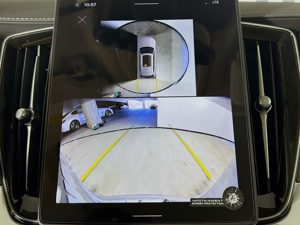 2026 Volvo XC90 Ultra - Photo 14