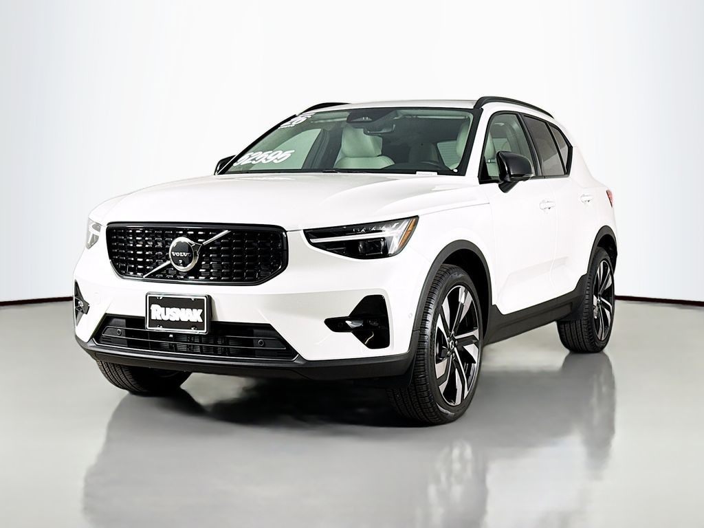 Certified 2026 Volvo XC40 B5 Ultra SUV
