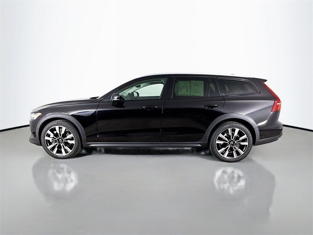 2020 Volvo V60 Cross Country T5 photo 4