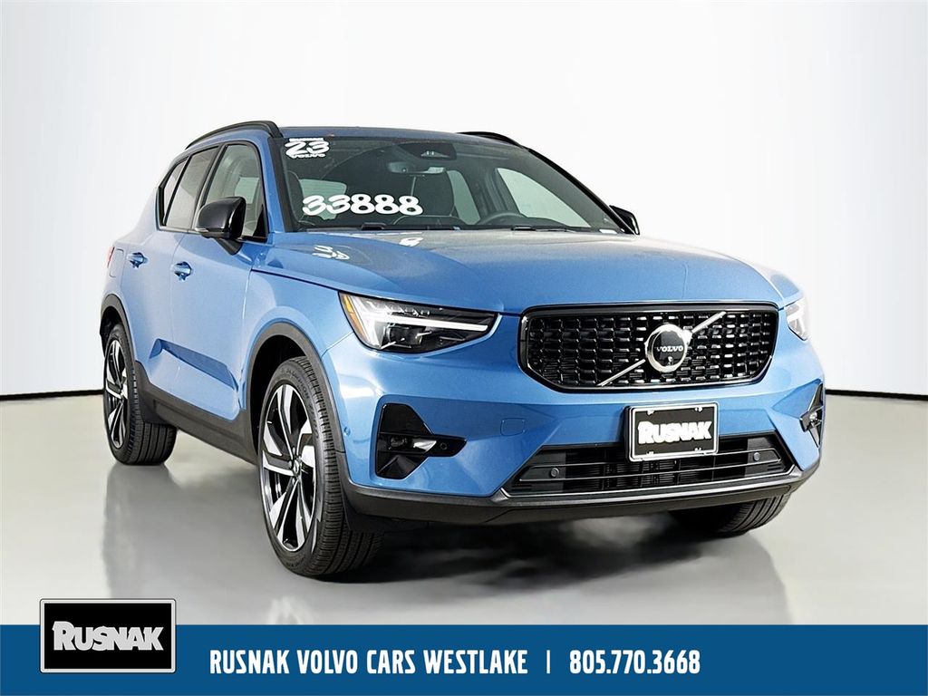 2023 Volvo XC40 Ultimate