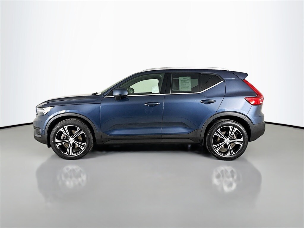 2022 Volvo XC40 T5 Inscription photo 3