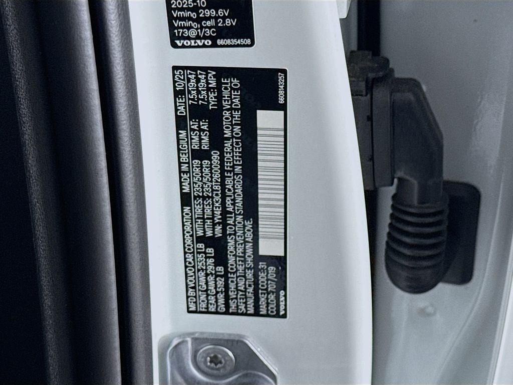 2026 Volvo EX30 Ultra - Photo 31