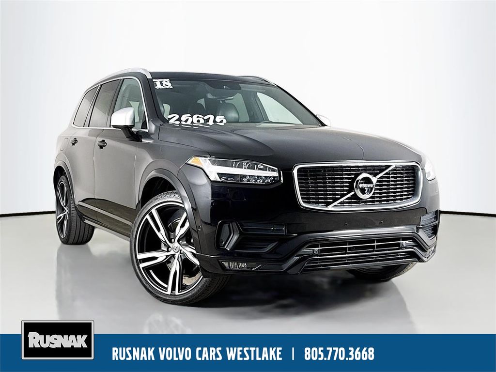 2018 Volvo XC90 T5 FWD R-Design's photo