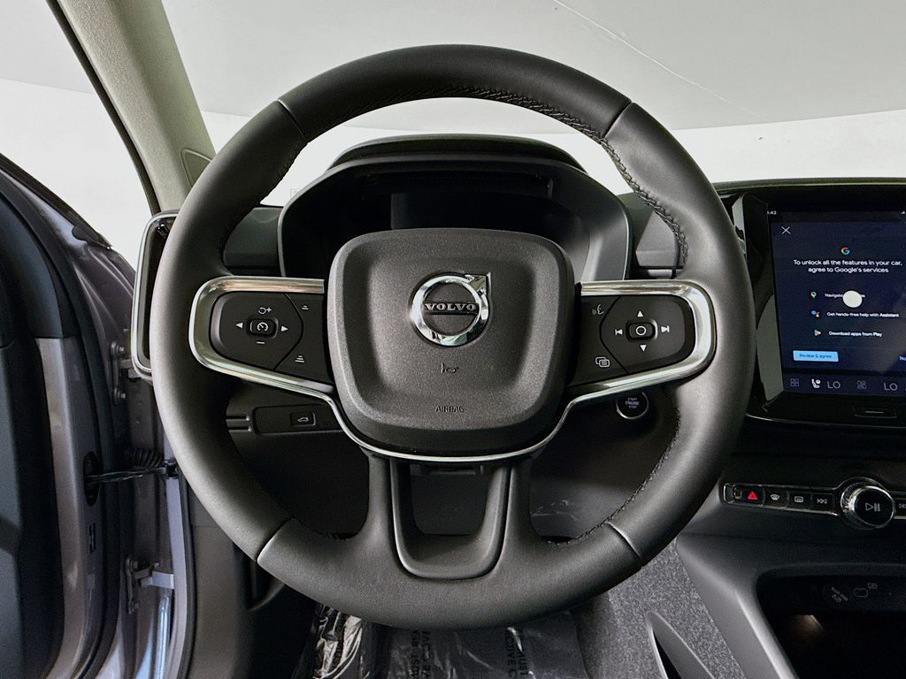 2026 Volvo XC40 Ultra - Photo 11