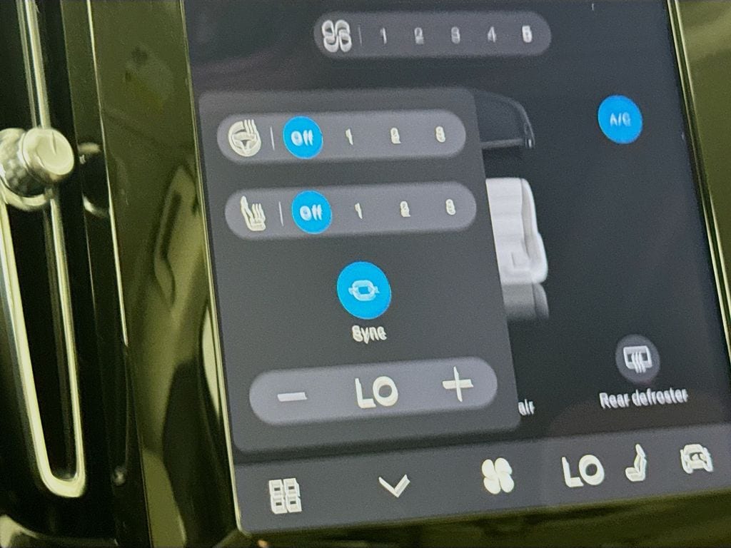 2026 Volvo XC40 Plus - Photo 20