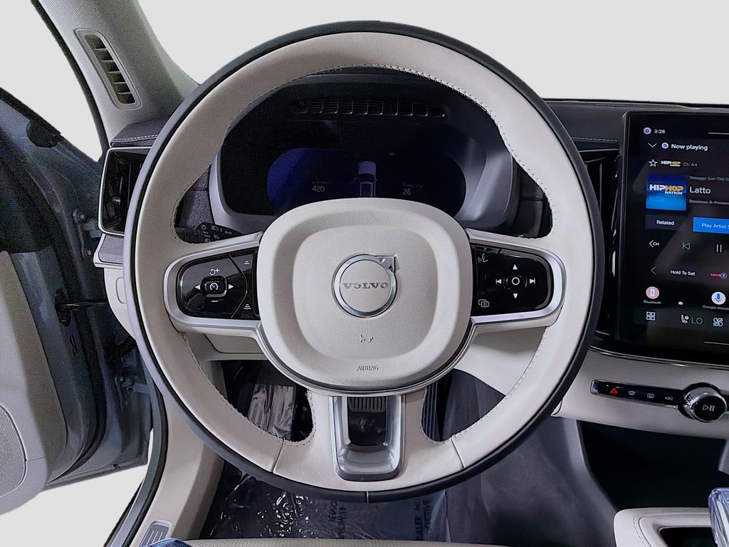 2026 Volvo XC90 Ultra - Photo 11