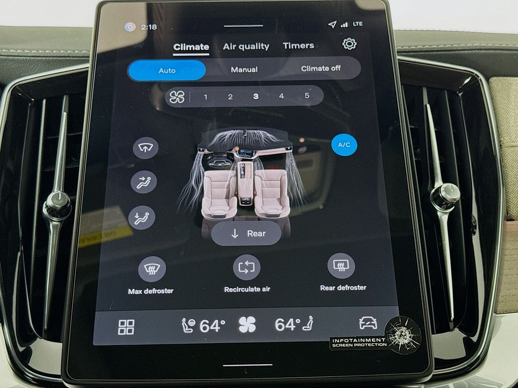 2026 Volvo XC90 Ultra - Photo 15