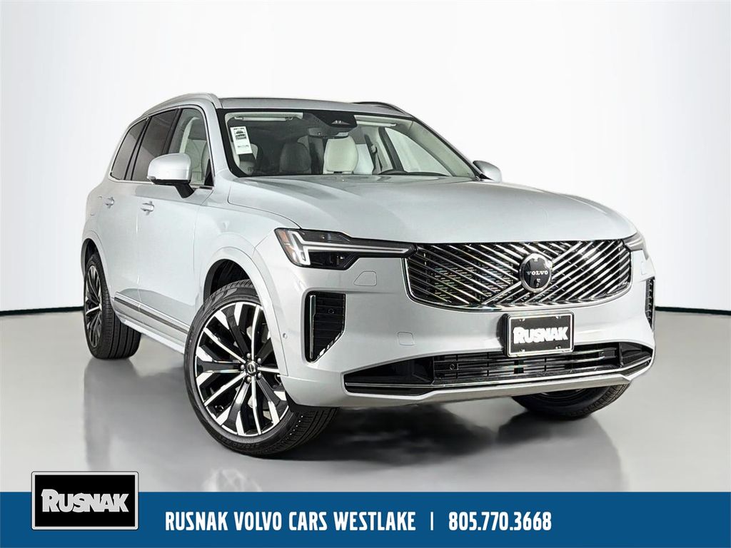 2026 Volvo XC90 T8 Recharge Ultra Bright 4WD's photo