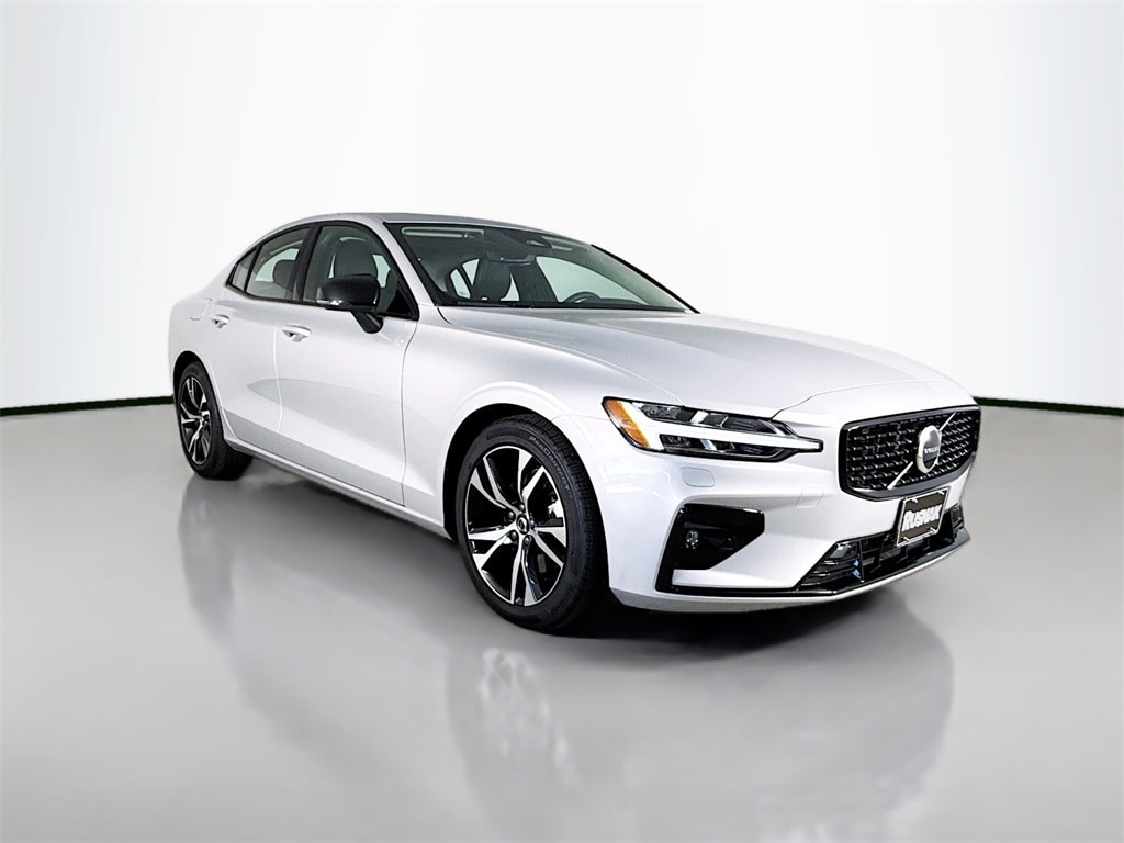 Used 2025 Volvo S60 B5 Core Sedan