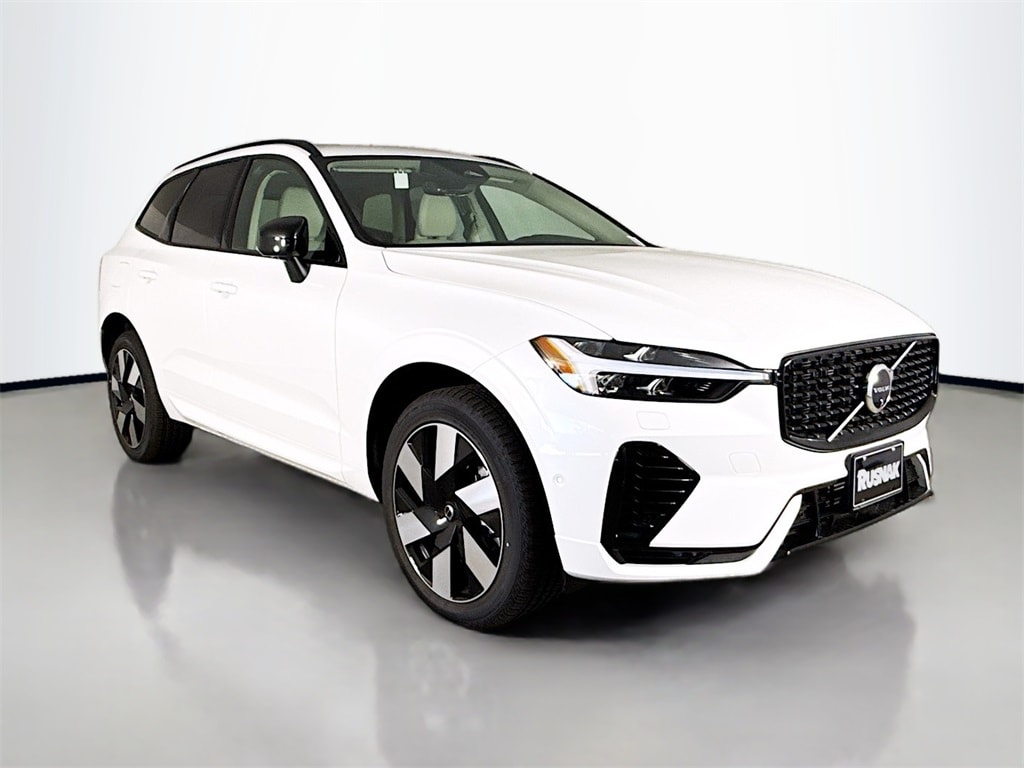 2025 Volvo XC60 Plus