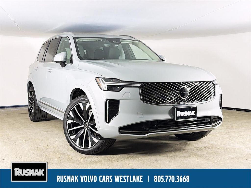 2026 Volvo XC90 B5 Plus Bright 4WD's photo