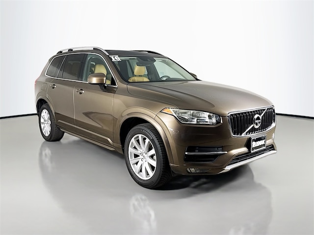 2016 Volvo XC90 T6 Momentum SUV