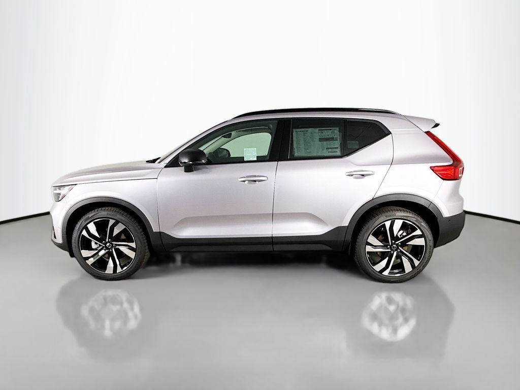 2026 Volvo XC40 Ultra - Photo 4