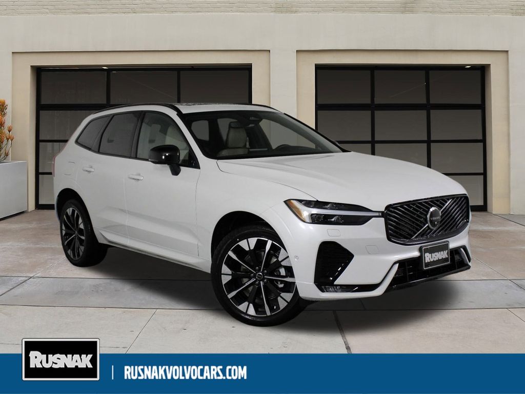 2026 Volvo XC60 B5 Plus Dark AWD's photo