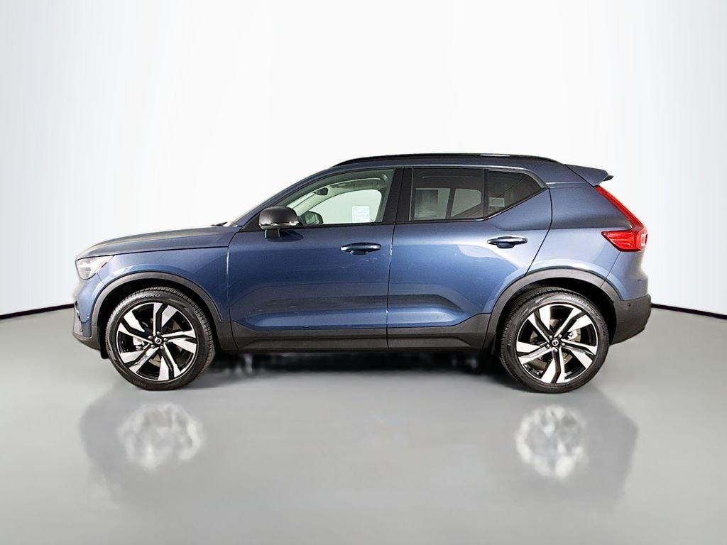 Certified 2026 Volvo XC40 B5 Ultra SUV