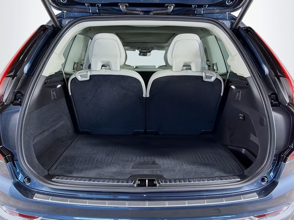 2026 Volvo XC90 Ultra - Photo 28